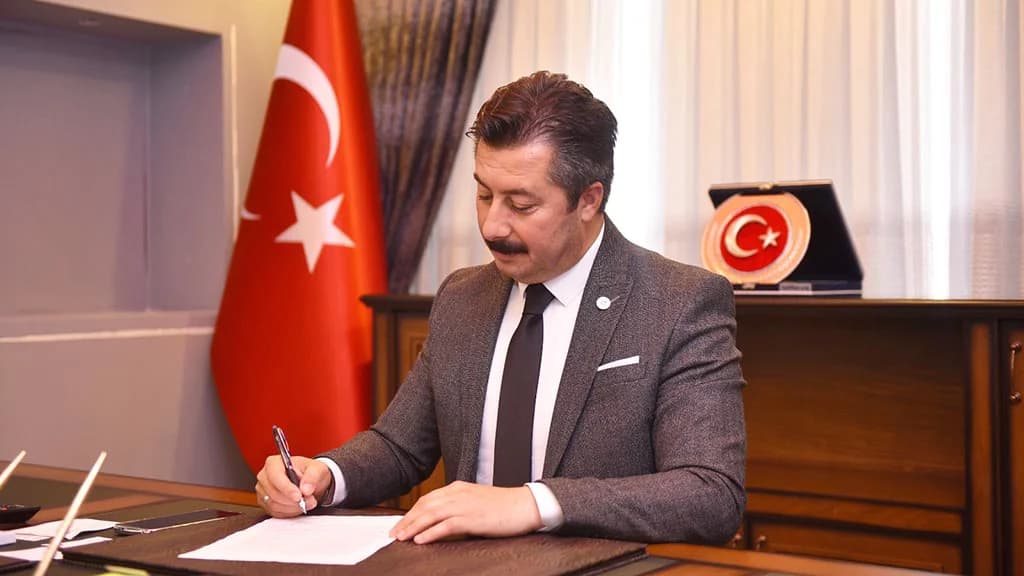 BAŞKAN ERCAN ÖZEL’DEN YENİ YIL MESAJI