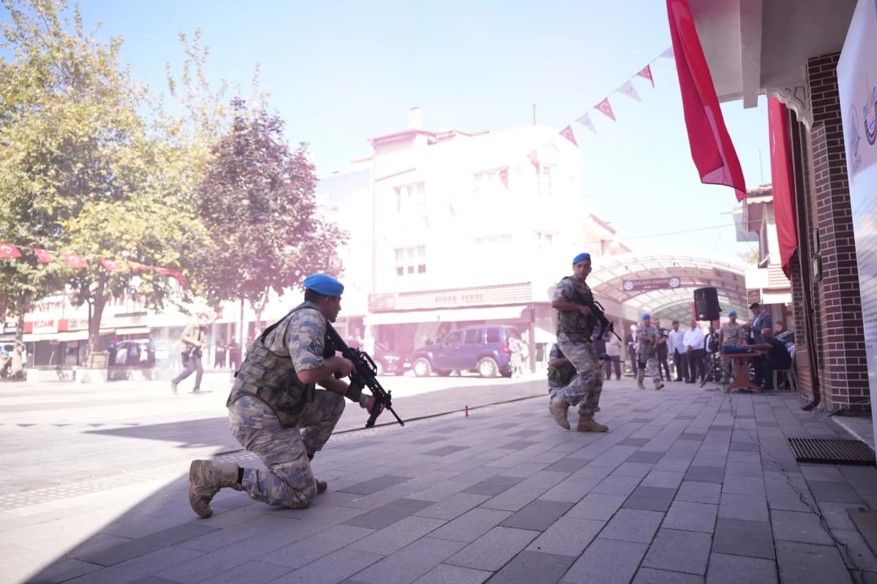 YENİŞEHİR’DE 6 EYLÜL RUHU 104 YIL SONRA YENİDEN CANLANDI