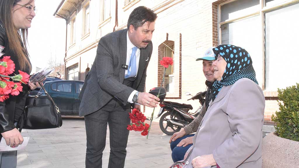 BAŞKAN ERCAN ÖZEL: TOPLUMUN GÜCÜ KADINLARIN GÜCÜYLE ÖLÇÜLÜR